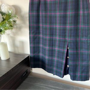 Vintage Dorene (from Ireland) plaid wool skirt/kilt